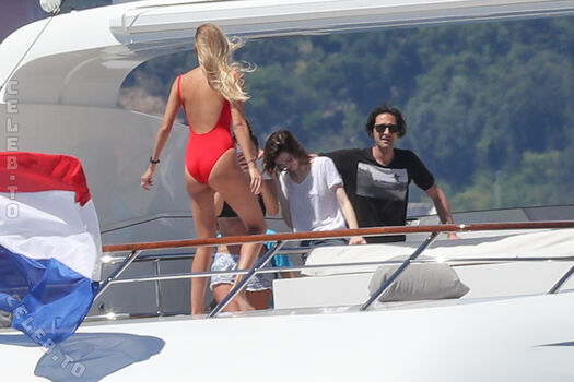 Full leaked Natasha poly page private onlyfans photo