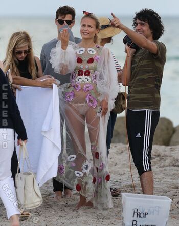 Full leaked Natasha poly page private onlyfans photo