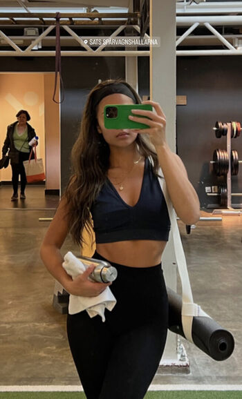 Full leaked Nathalie lok page private onlyfans photo