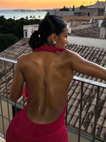 Full leaked Natseleen private onlyfans photo