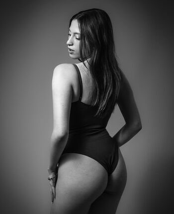 Full leaked Nattquirozzz private onlyfans photo