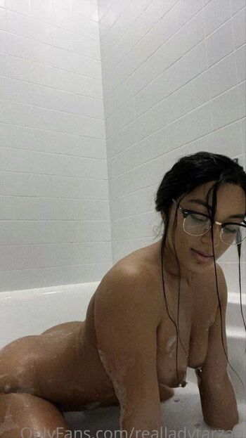 Full leaked Naturebooty private photo