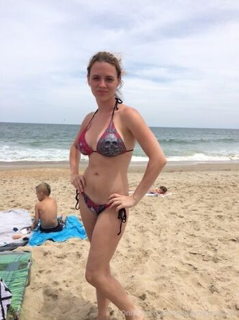 Full leaked Naughtynikkishouse private photo