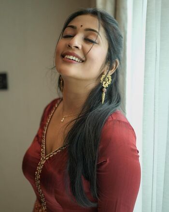 Full leaked Navya nair private onlyfans photo