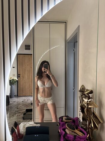Naya Dickson