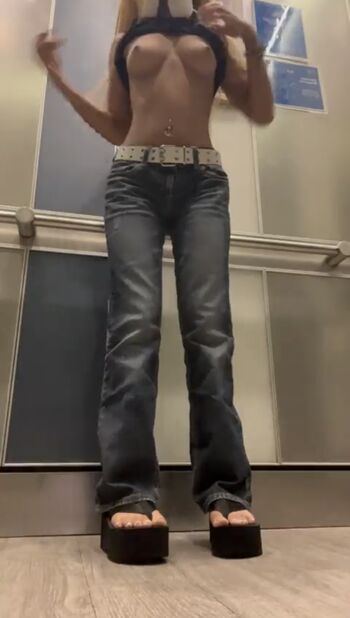 Full leaked Naybaexox private onlyfans photo