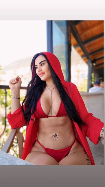 Full leaked Naz mila page private onlyfans photo