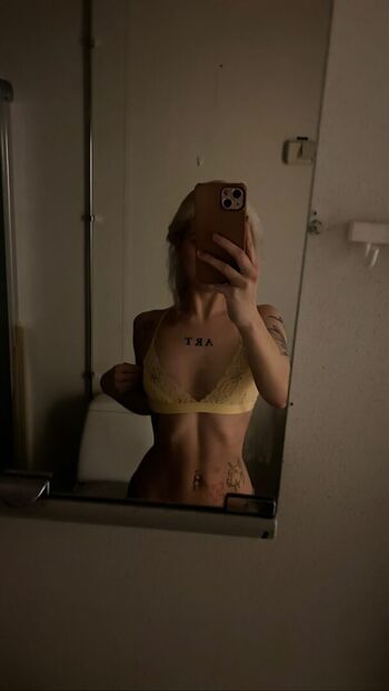 Full leaked Neea kuosmanen private onlyfans photo