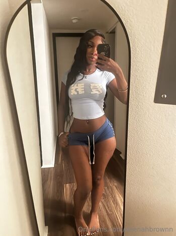 Full leaked Neenahbrownn private photo