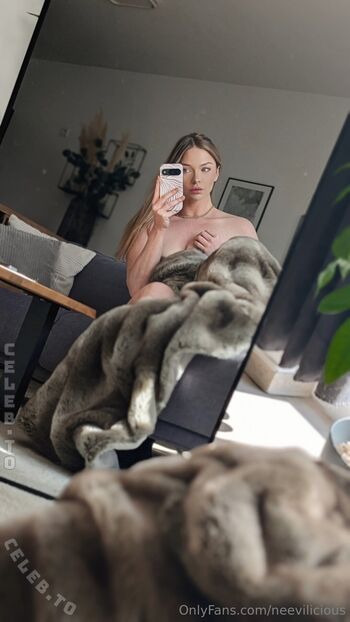 Full leaked Neeviliciouz private photo