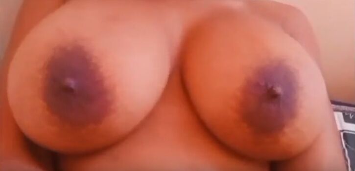 Full leaked Negras peitudas private photo
