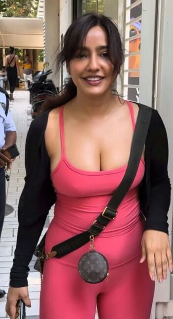 Full leaked Neha sharma private photo
