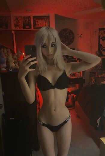 Full leaked Nekoblunts private photo
