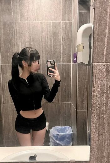 Full leaked Nemuaishite private photo