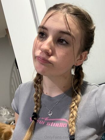 Full leaked Nenethebrunette private photo