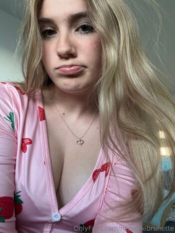 Full leaked Nenethebrunette private photo