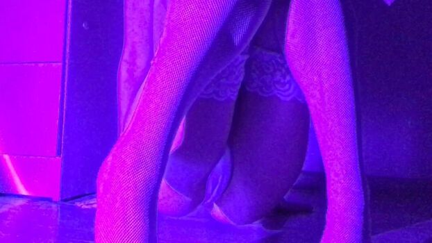 Full leaked Neongrve private onlyfans photo