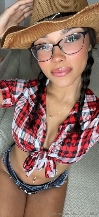 Full leaked Nerdy petite kitty private photo
