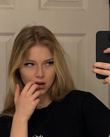 Full leaked Nerushimav page private onlyfans photo