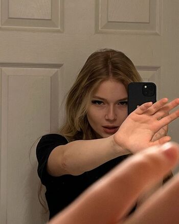 Full leaked Nerushimav page private onlyfans photo