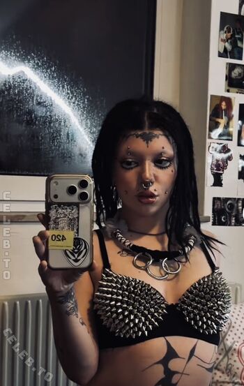 Full leaked Nessamik private photo
