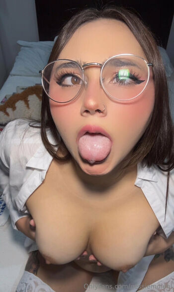 Full leaked Nessiemdiehl page private photo
