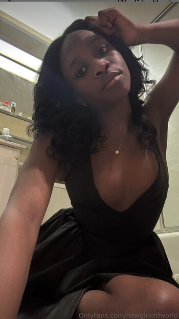 Full leaked Newgirloldworld private photo