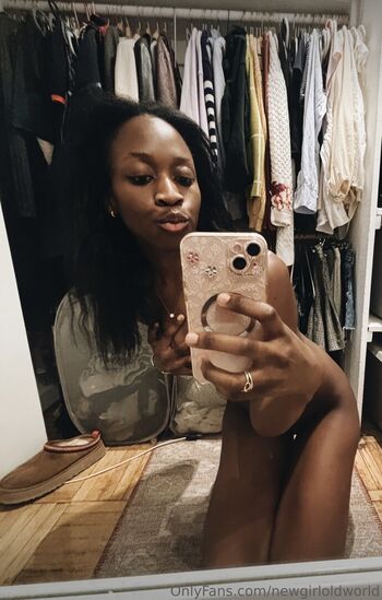 Full leaked Newgirloldworld private photo