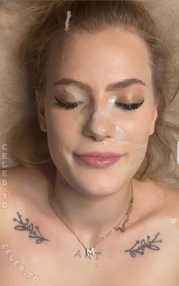 Full leaked Neylasuvi private onlyfans photo