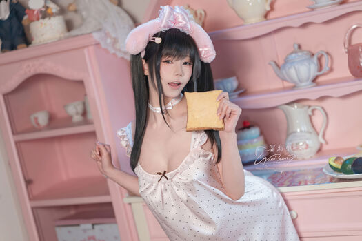 Full leaked Niantutu page private photo