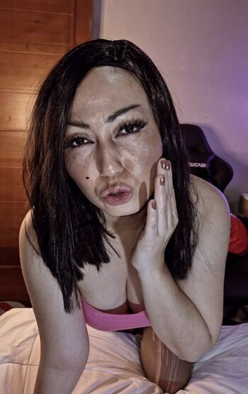 Full leaked Niashiro private photo