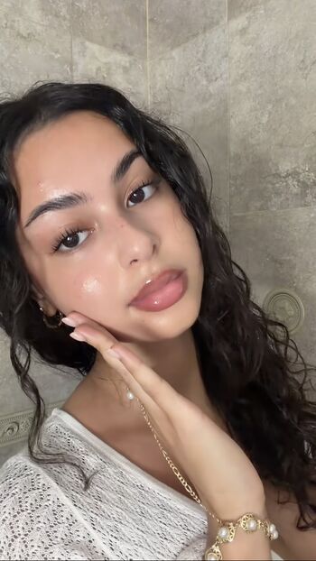 Full leaked Nickimariiee private photo