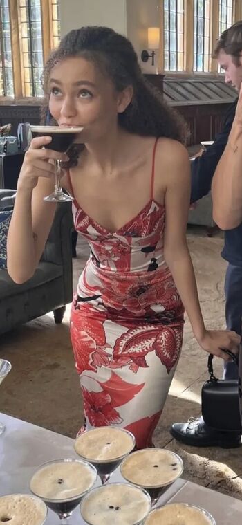 Full leaked Nico parker private photo