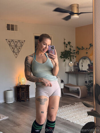 Full leaked Nicole aniston private photo