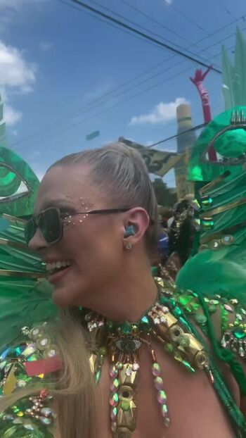 Full leaked Nicole arbour page private onlyfans photo