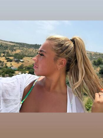 Full leaked Nicole barker private photo