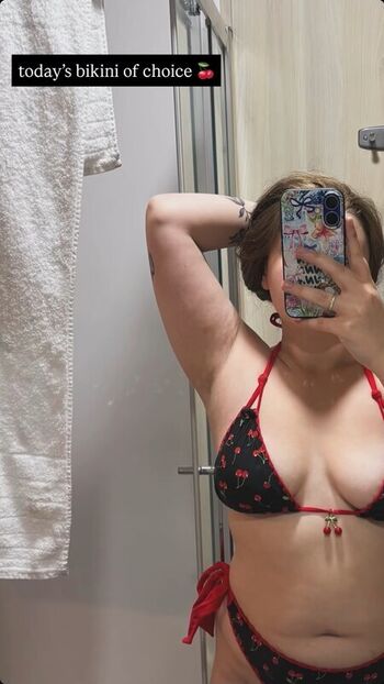 Full leaked Nicole dyer private photo