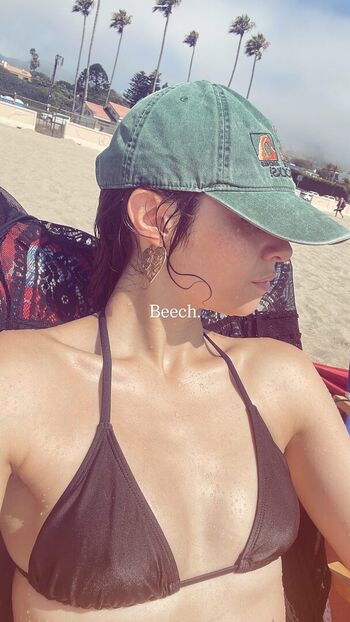 Full leaked Nicole maines private photo