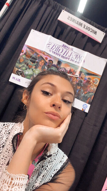Full leaked Nicole maines private photo