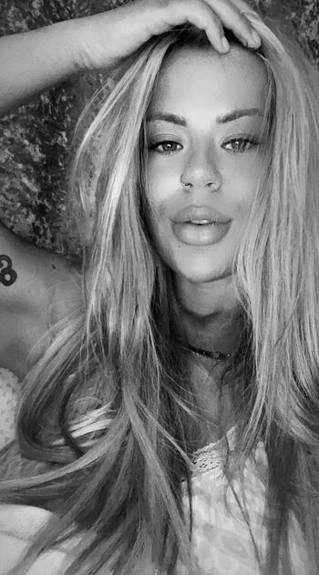 Full leaked Nicolecahillxox private onlyfans photo