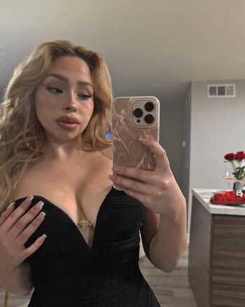 Full leaked Nicolledezaa private photo