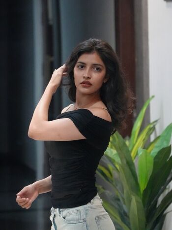 Full leaked Niharika private photo