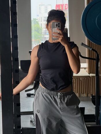Full leaked Niharika private photo