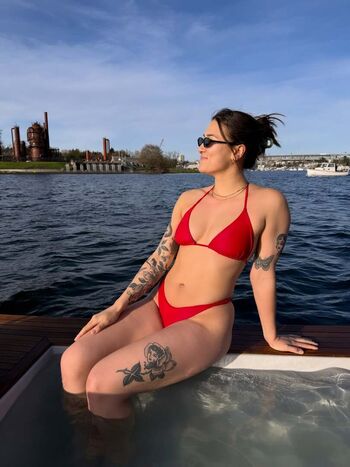Full leaked Niiiinaaa private photo