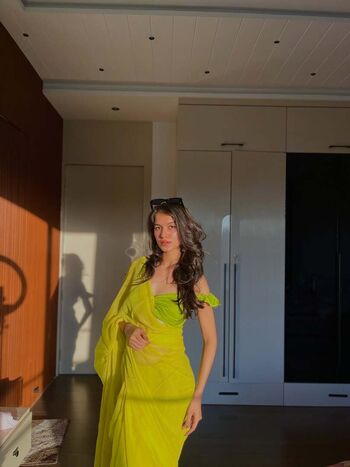 Full leaked Niki lalwani private onlyfans photo