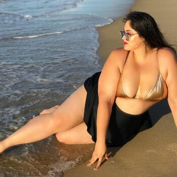 Full leaked Nikki apostolou private photo
