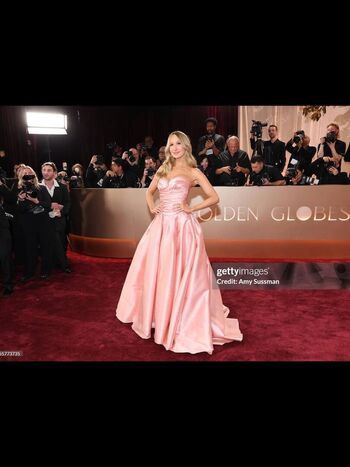 Full leaked Nikki glaser page private onlyfans photo