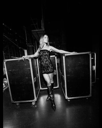 Full leaked Nikki glaser page private photo