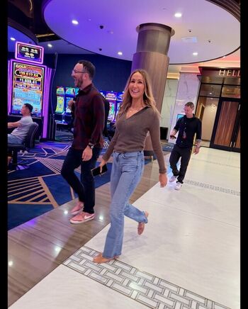Full leaked Nikki glaser private photo