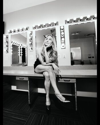 Full leaked Nikki glaser private photo